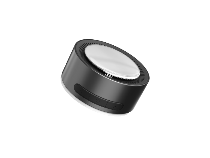 Magnetic wireless charging bluetooth speaker