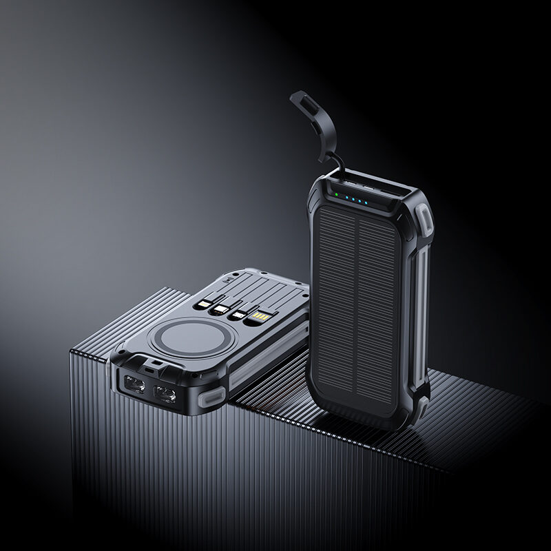 Solar power bank with four cables - Image 6